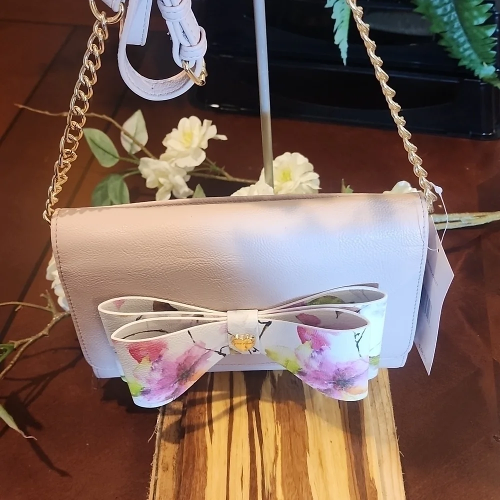 Betsey Johnson 💗 blush